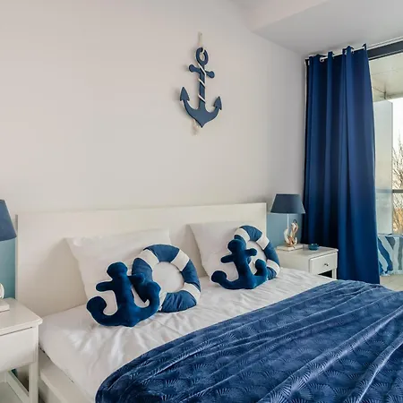 Апартаменты Chilliapartamenty -bosmanski-seaside 108 Колобжег